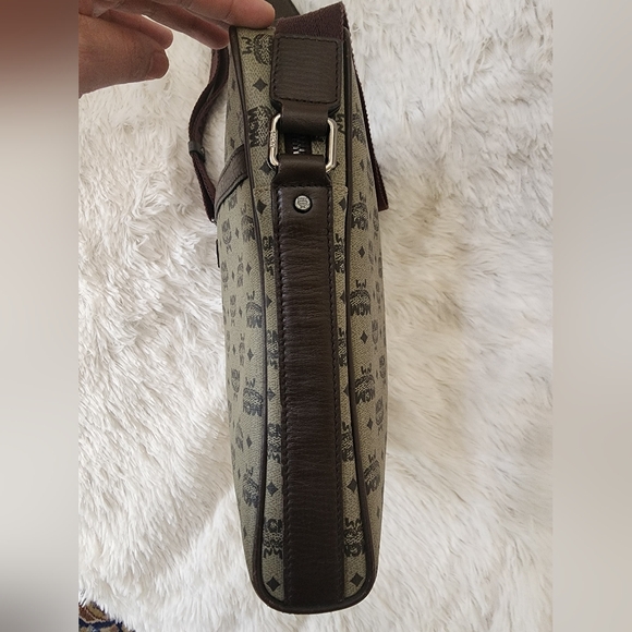MCM VISETOS Brown Crossbody Bag - Picture 6 of 15